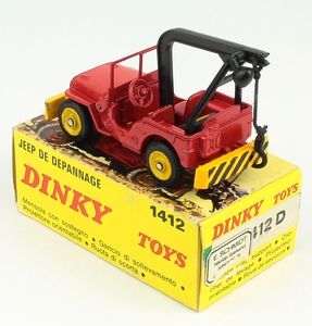French dinky toys 1412d recovery jeep zz91