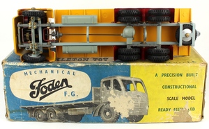 Shackleton foden model trailer yellow zz342