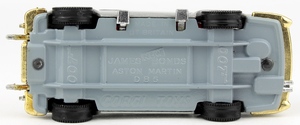 Corgi toy 270 james bond aston martin zz513