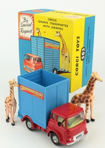 Corgi toys 503 chipperfields giraffe transporter zz139