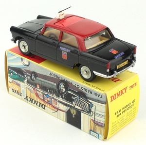 French Dinky Toys 1400 Peugeot Taxi - QDT
