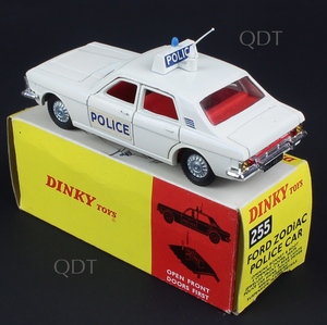 Dinky toys 255 ford zodiac police car zz3721