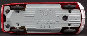 Corgi toys 210s citroen ds19 zz4232