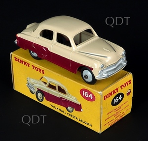 Dinky toys 164 vauxhall cresta saloon zz510