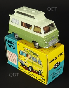 Corgi tpys 420 ford thames airborne caravan zz532