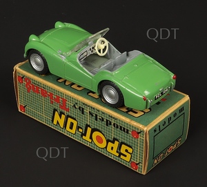 Spot on models 108 triumph tr3 zz6981