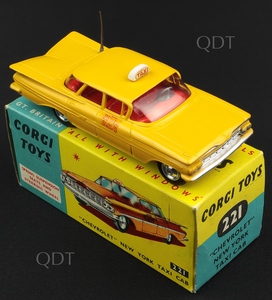Corgi toys 221 chevrolet new york taxi cab m257