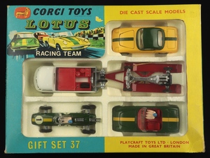 Corgi toys 37 lotus racing team set aa223