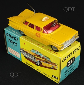 Corgi toys 221 chevrolet new york taxi aa436