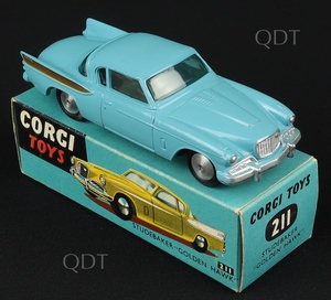 Corgi toys 211 studebaker golden hawk aa763