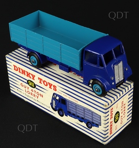 Dinky toys 911 guy 4 ton lorry aa791