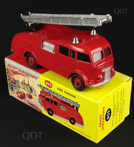 Dinky toys 955 fire engine aa792