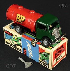 Tri ang minic models 15m bp petrol tanker bb148bp petrol tanker