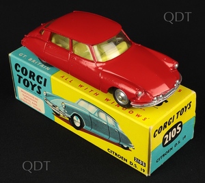 Corgi toys 210s citroen ds19 bb178