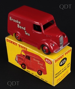Dinky toys 455 trojan van brooke bond tea bb254