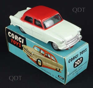 Corgi toys 207 standard vanguard saloon bb439
