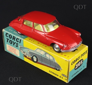 Corgi toys 210s citroen ds19 bb915