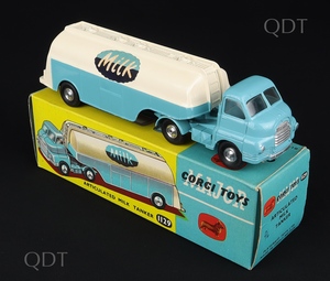 Corgi toys 1129 articulated milk tanker bb981