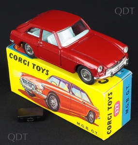Corgi Toys 327 MGB GT QDT