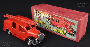 Tri ang minic models 62me fire engine cc171