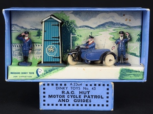 Dinky toys 43 rac hut motor cycle patrol guides cc181