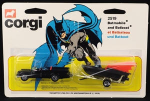 Corgi juniors 2519 batmobile batboat cc190