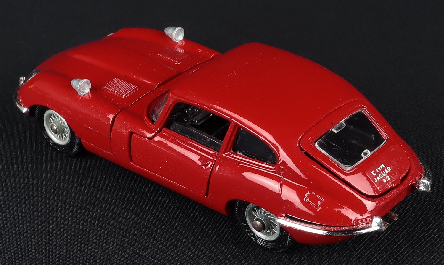 Vintage 60's corgis Toys #335 Jaguar E Type 4.2 Liter 2+2, Maßstab 1:43, Near Mint, dunkelrot