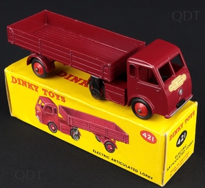 Dinky toys 421 electric articulated lorry cc583
