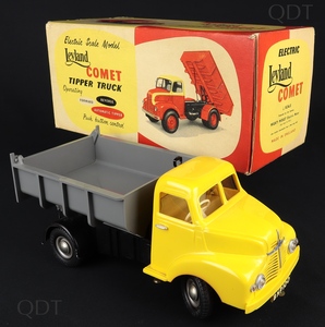 Victory models leyland comet tipper truck cc831