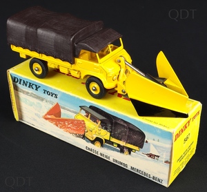 French dinky toys 567 mercedes snow plough cc873