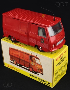 French dinky toys 570p puegeot fire cc905 front