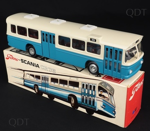 Tekno models 851 scania cr750 bus dd390 front