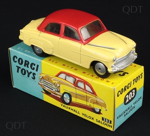 Corgi toys 203 vauxhall velox dd410 front