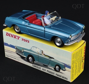French dinky toys 528 peugeot 404 pininfarina dd543 front