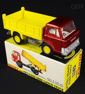 Dinky toys 438 ford d800 tipper truck dd617 front