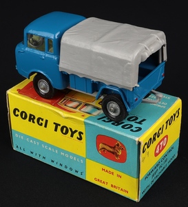 https://www.qualitydiecasttoys.com/system/images/000/117/582/medium/Corgi-Toys-470-Forward-Control-Jeep-Hood-DD657-back.jpg?1658572762