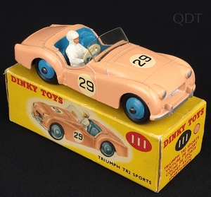 Dinky toys 111 triumph tr2 dd670 front