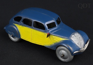 French dinky toys 24l peugeot 402 taxi dd716 front
