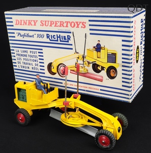 French dinky supertoys 886 richier road grader dd715 front