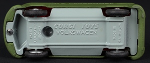 Corgi toys 356 personnel carrier dd748 base