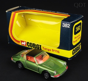 Corgi toys 382 porsche targa 911s dd795 front