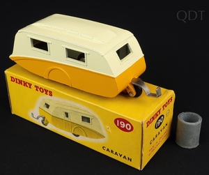 Dinky toys 190 caravan dd810 front