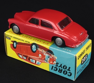 Corgi toys 205 riley pathfinder saloon dd846 back