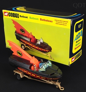 Corgi toys batboat 107 2nd issue dd868 front