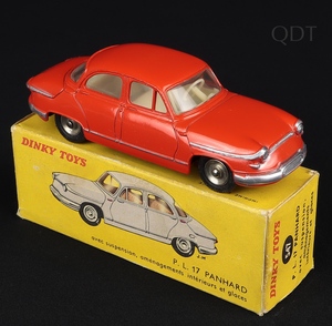 French dinky toys 547 panhard pl17 dd877 front