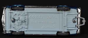 Corgi toys gift set 36 oldsmobile toronado speedboat ee149 base