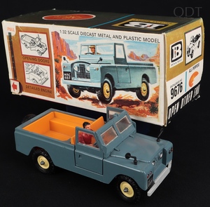 Britains 9676 landrover ee255 front
