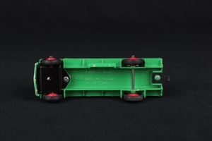 Dinky toys 420 forward control lorry ee291 base