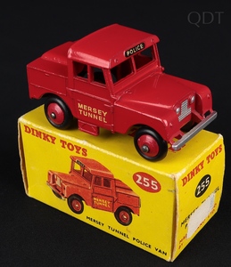 Dinky toys 255 mersey tunnel police van ee355 front