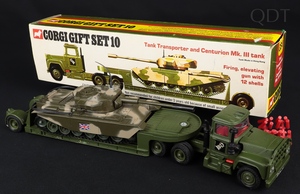 Corgi toys gift set 10 tank transporter centurion ee399 front